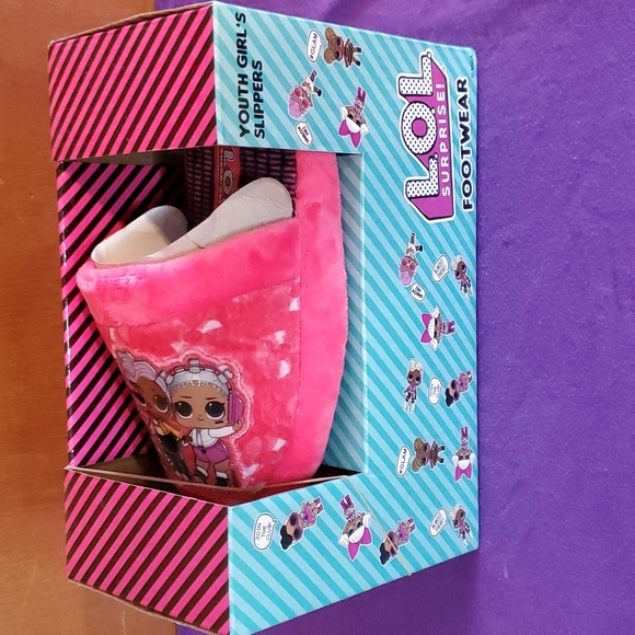 Girls Pink LOL Surprise Slippers - Picture 3 of 5